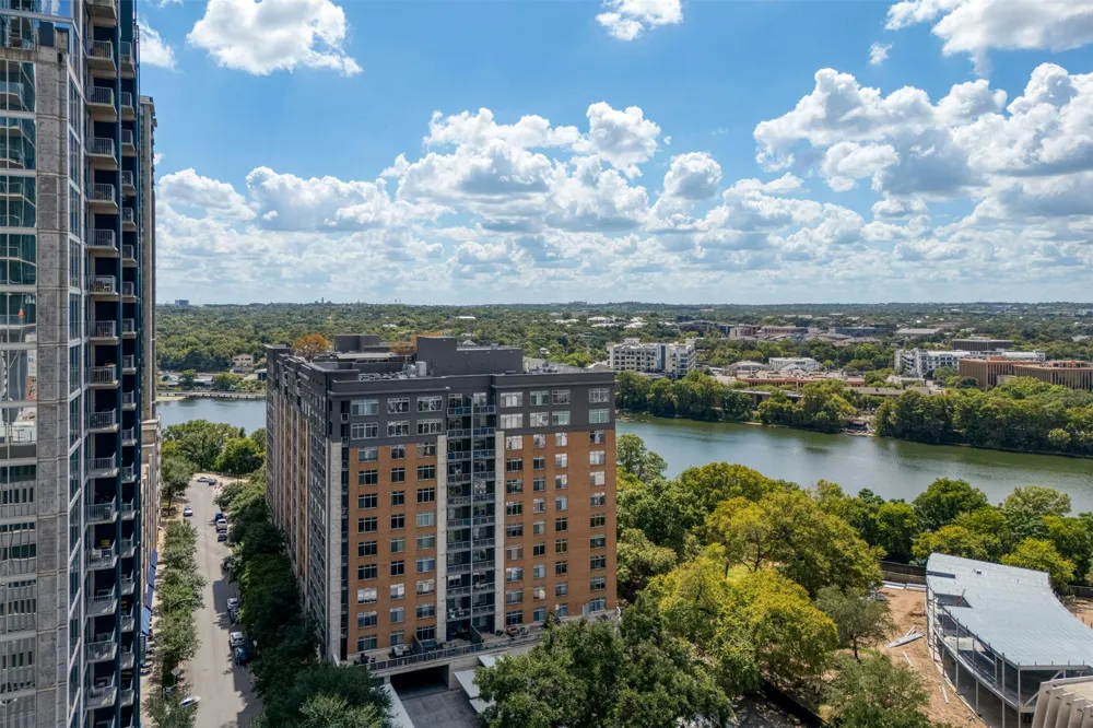 54 Rainey Street #609 Austin, TX 78701