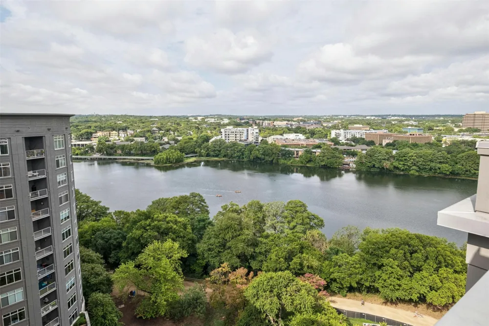 54 Rainey Street #609 Austin, TX 78701
