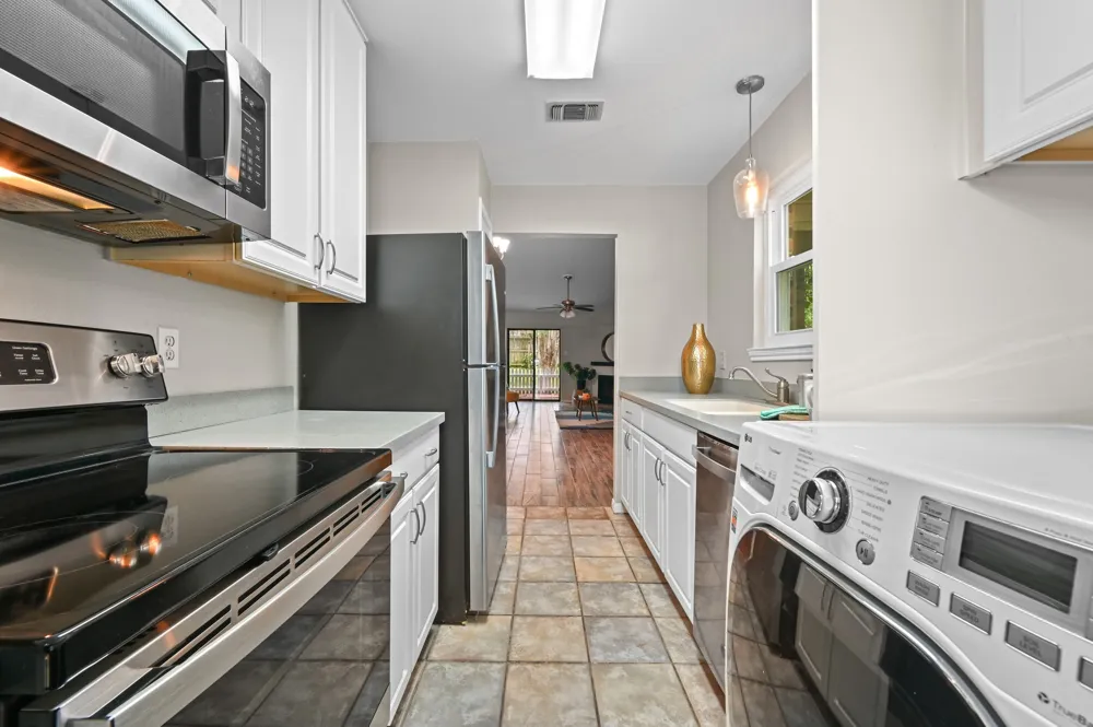 1601 Faro Drive #1404 Austin, TX 78741