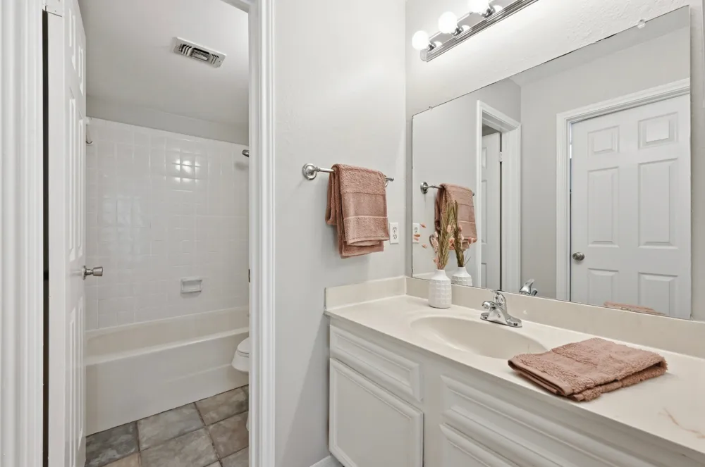 1601 Faro Drive #1404 Austin, TX 78741