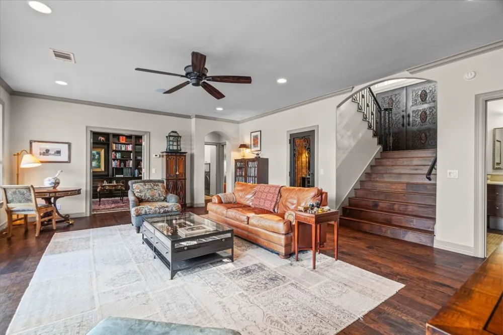 5201 Great Divide Drive Bee Cave, TX 78738
