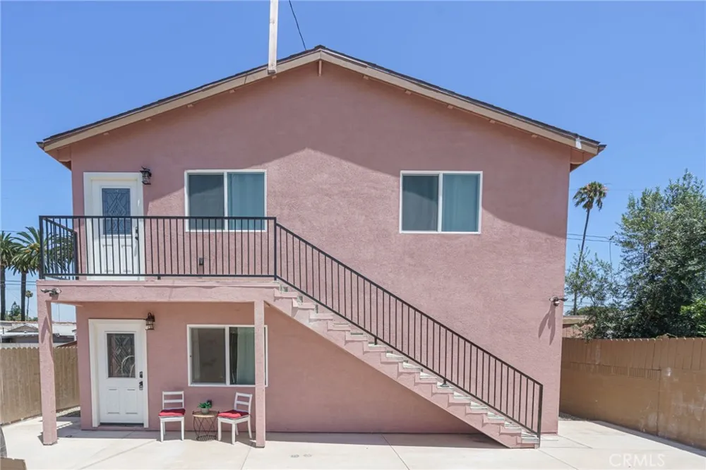 2015 San Francisco Avenue Long Beach, CA 90806