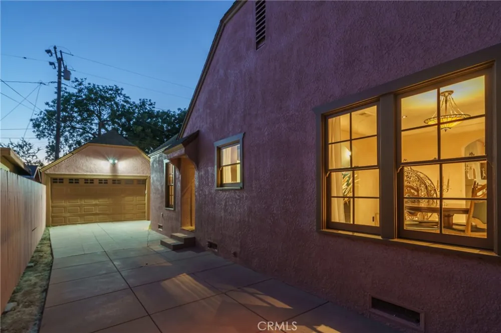 2015 San Francisco Avenue Long Beach, CA 90806