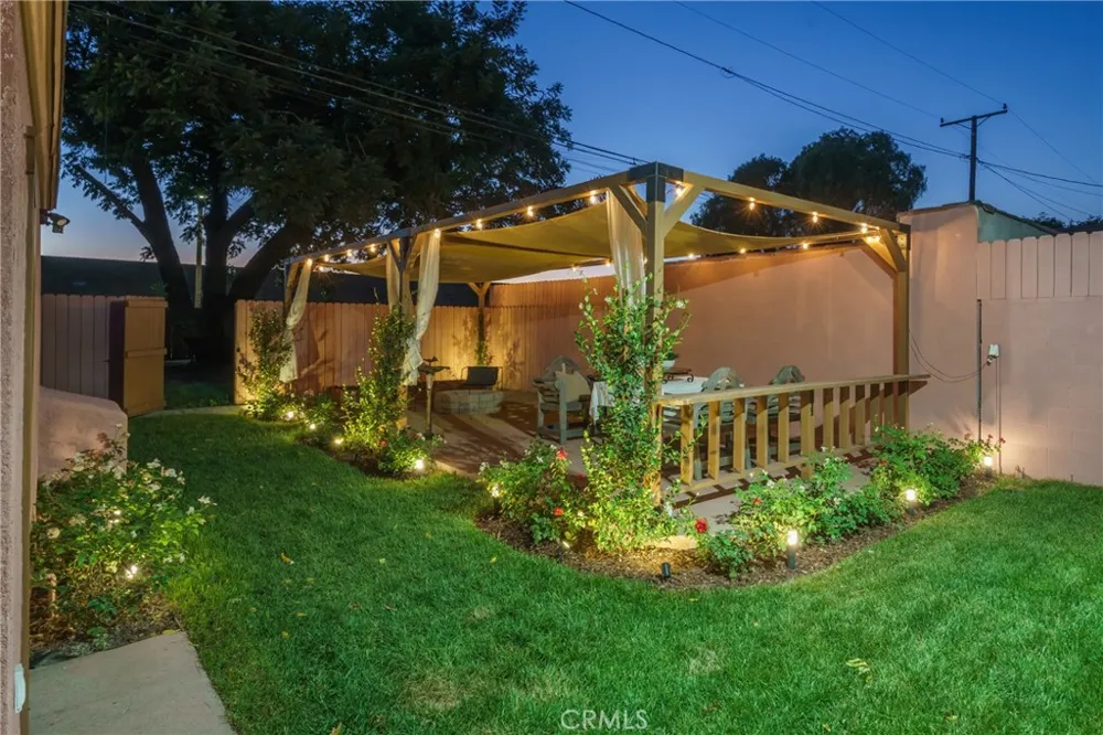 2015 San Francisco Avenue Long Beach, CA 90806