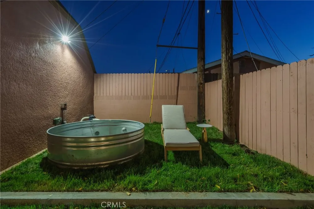 2015 San Francisco Avenue Long Beach, CA 90806