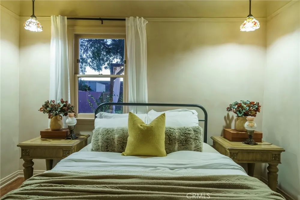 2015 San Francisco Avenue Long Beach, CA 90806
