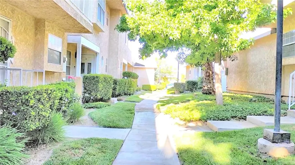 43639 Park Avenue Lancaster, CA 93534