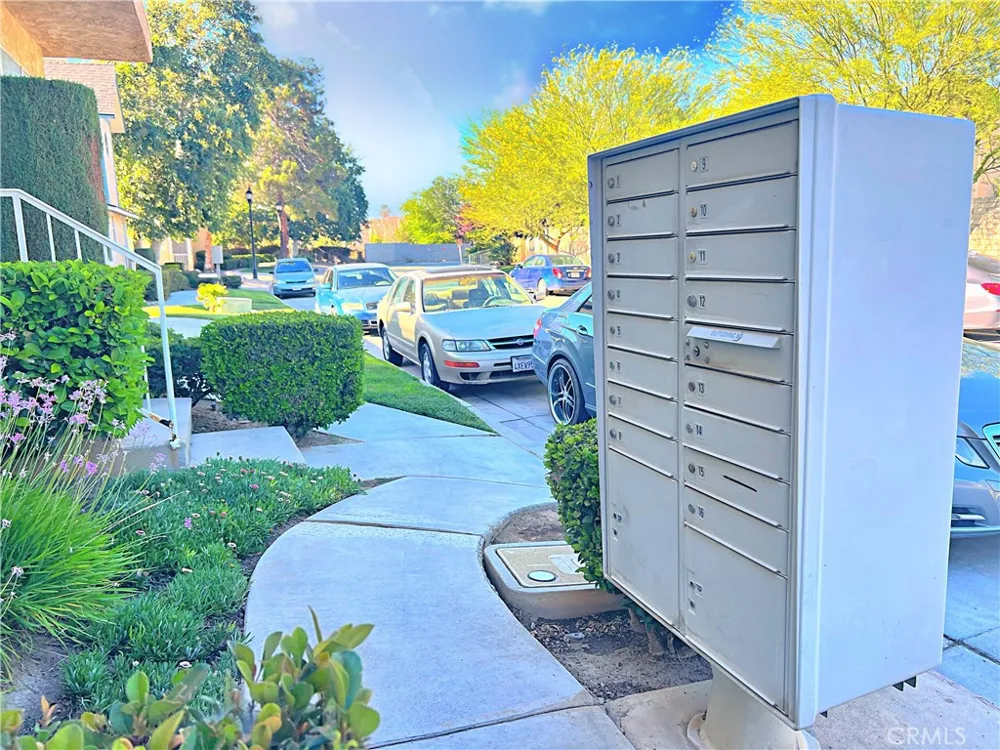 43639 Park Avenue Lancaster, CA 93534
