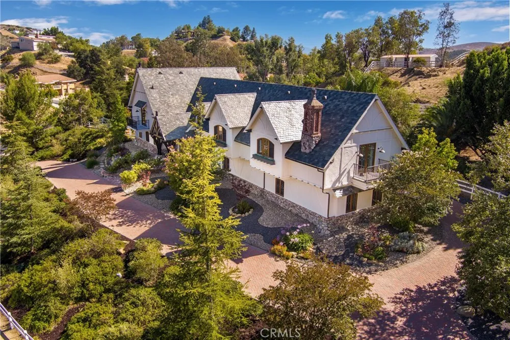 85 Saddlebow Road Bell Canyon, CA 91307