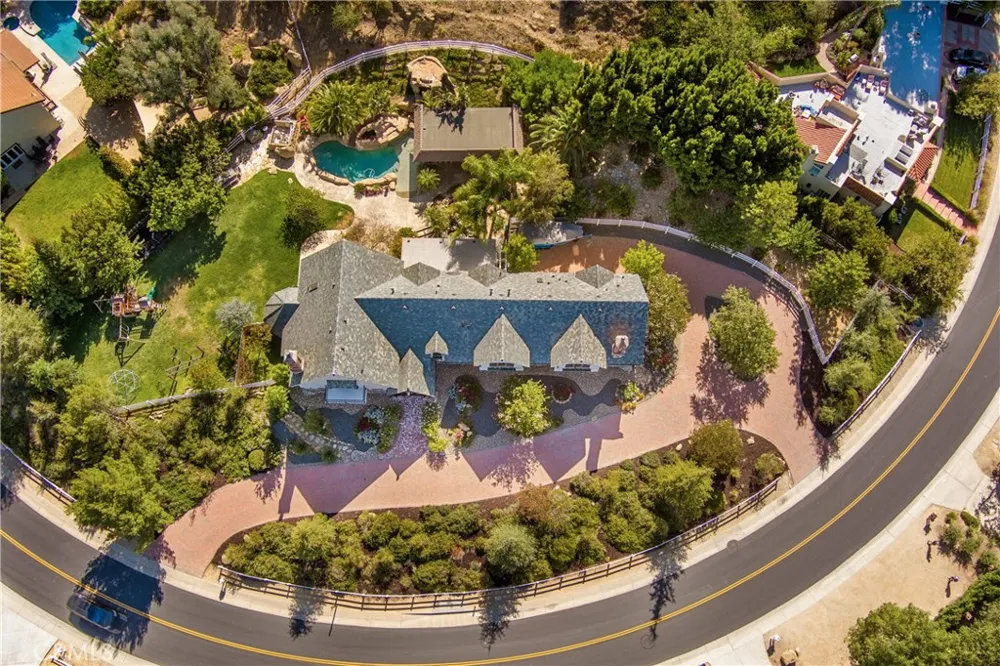 85 Saddlebow Road Bell Canyon, CA 91307