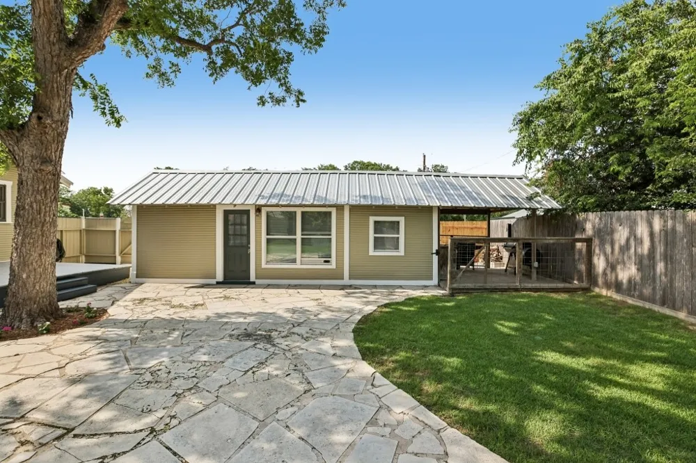 117 Main Street Paige, TX 78659