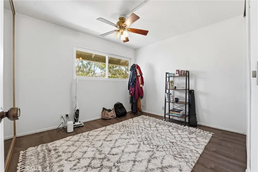 104 Oval Irvine, CA 92604