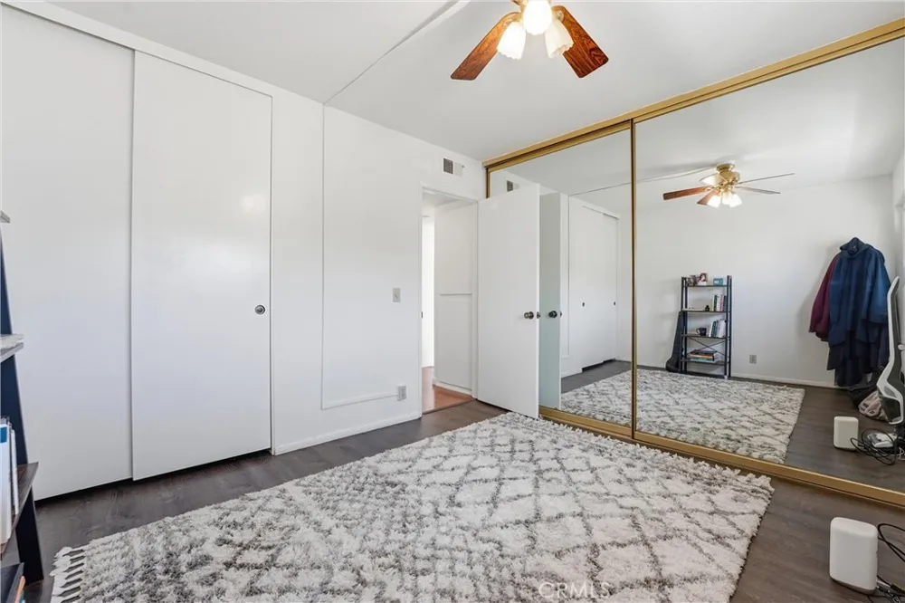 104 Oval Irvine, CA 92604