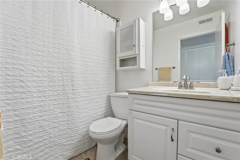 104 Oval Irvine, CA 92604