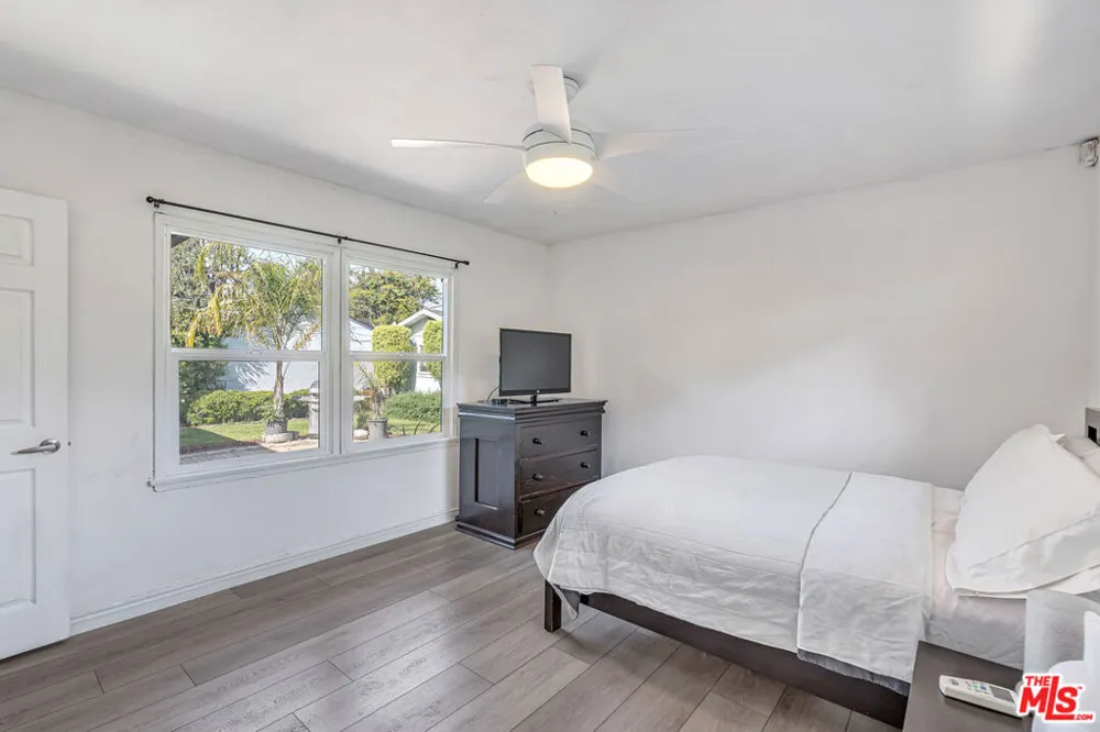 6626 Burnet Avenue Van Nuys, CA 91405