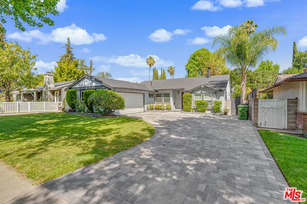 6626 Burnet Avenue Van Nuys, CA 91405