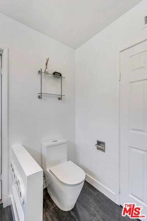 6626 Burnet Avenue Van Nuys, CA 91405