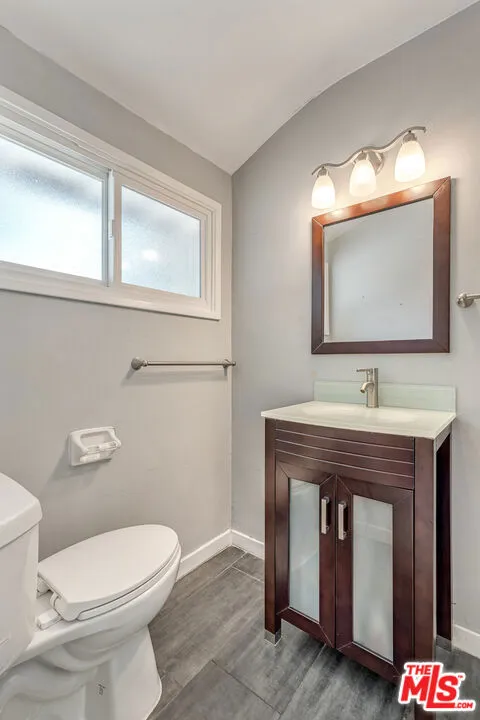 6626 Burnet Avenue Van Nuys, CA 91405
