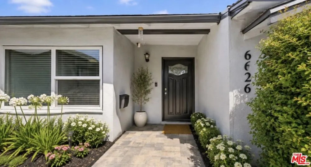 6626 Burnet Avenue Van Nuys, CA 91405