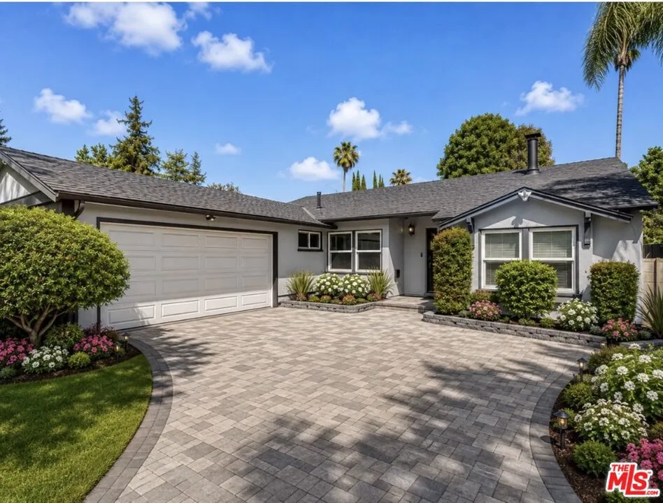 6626 Burnet Avenue Van Nuys, CA 91405