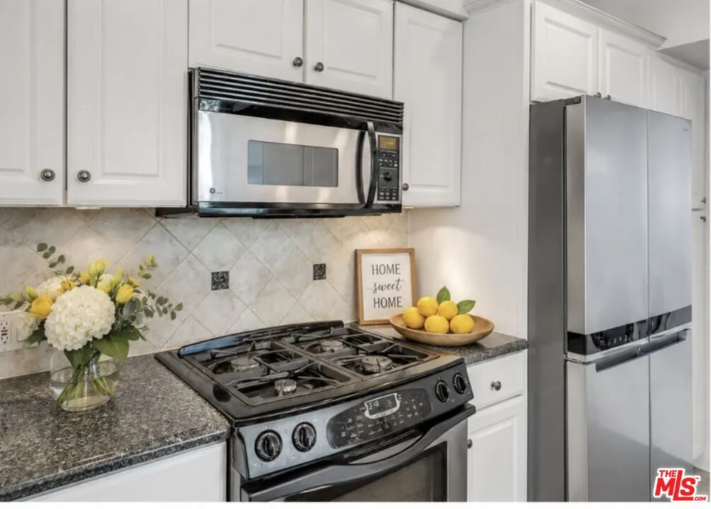 6626 Burnet Avenue Van Nuys, CA 91405