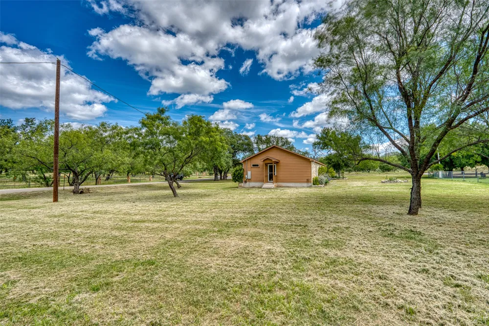 160 County Road 141 Burnet, TX 78611