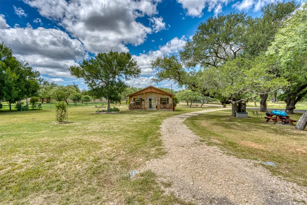160 County Road 141 Burnet, TX 78611