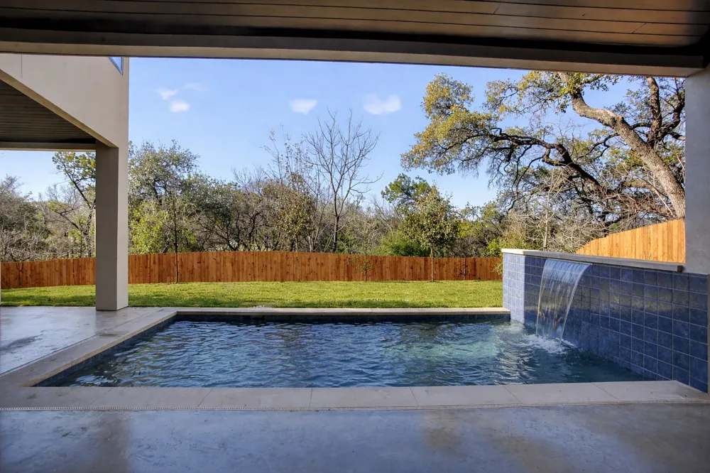 434 Brady Lane West Lake Hills, TX 78746