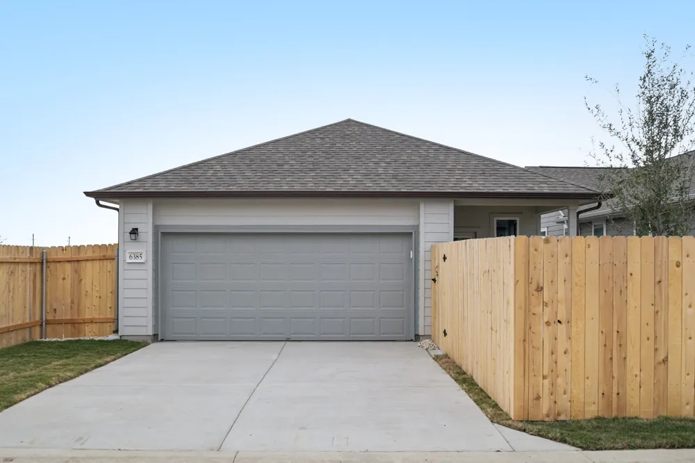 509 Porter Country Parkway Buda, TX 78610