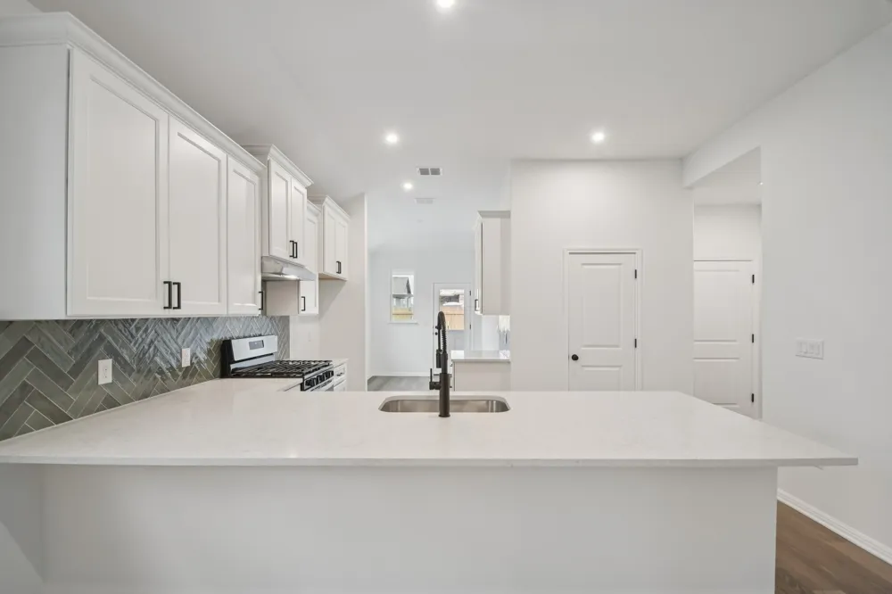 509 Porter Country Parkway Buda, TX 78610