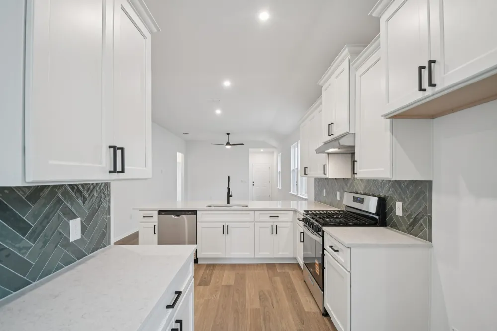 509 Porter Country Parkway Buda, TX 78610