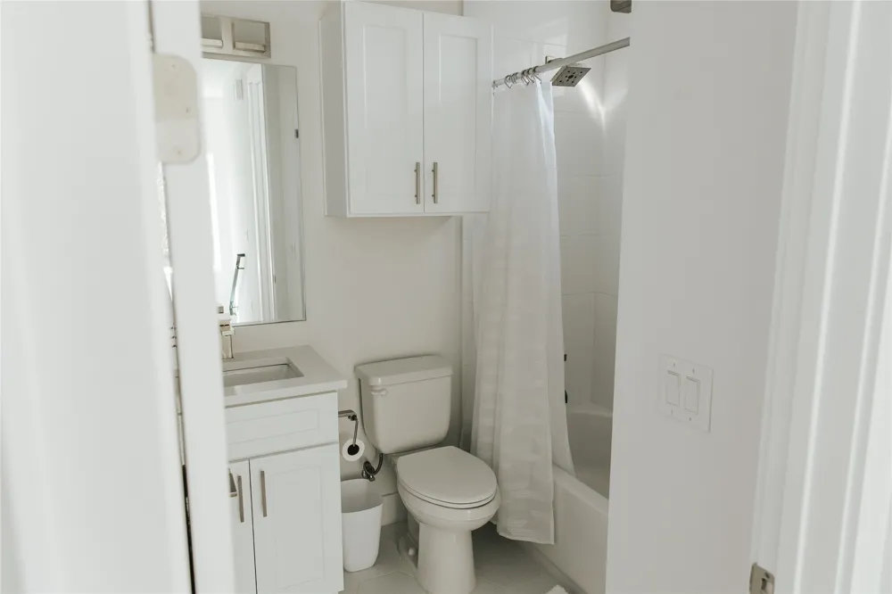 1128 Walton Lane #2 Austin, TX 78721