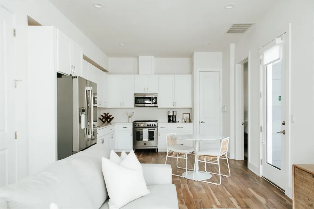 1128 Walton Lane #2 Austin, TX 78721