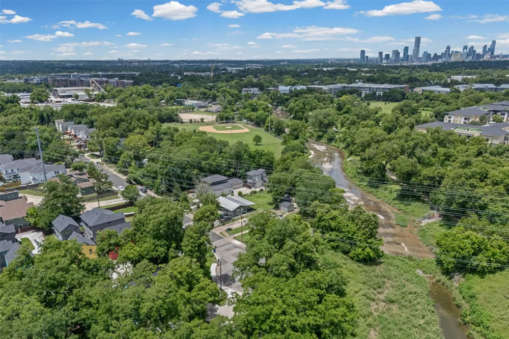 1128 Walton Lane #2 Austin, TX 78721