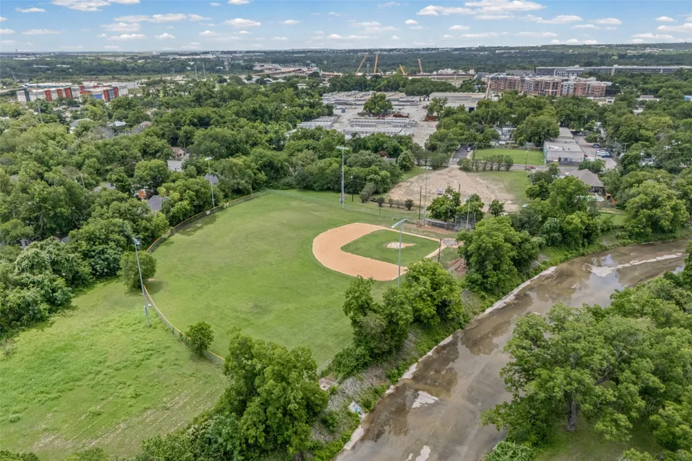 1128 Walton Lane #2 Austin, TX 78721
