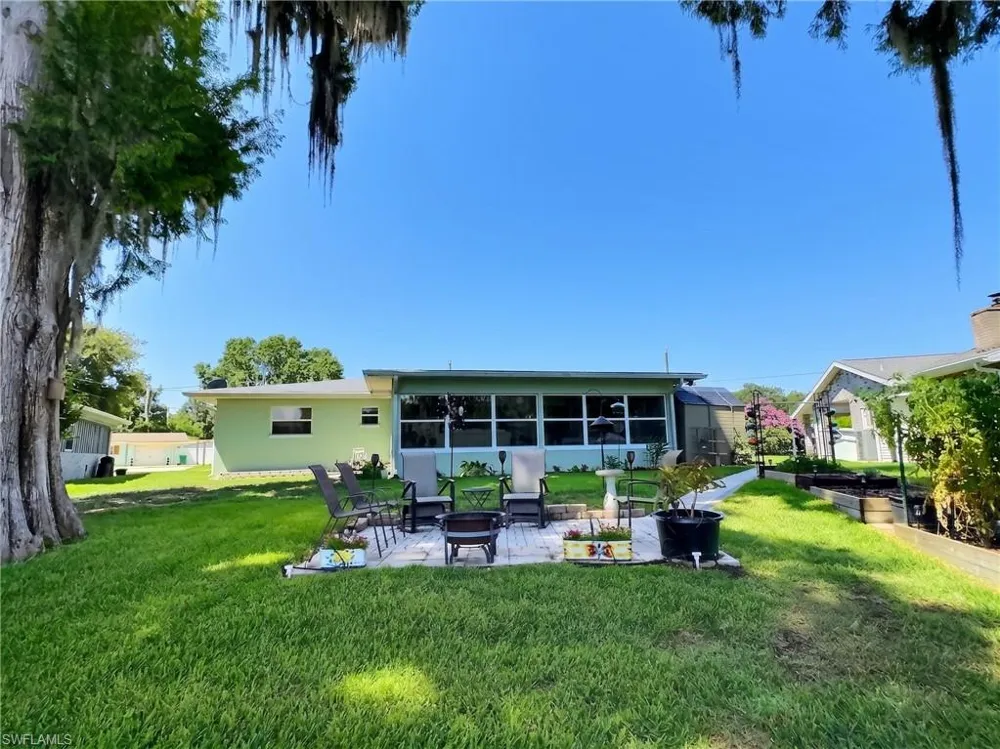 1745 S Paradise PT Inverness, FL 34450