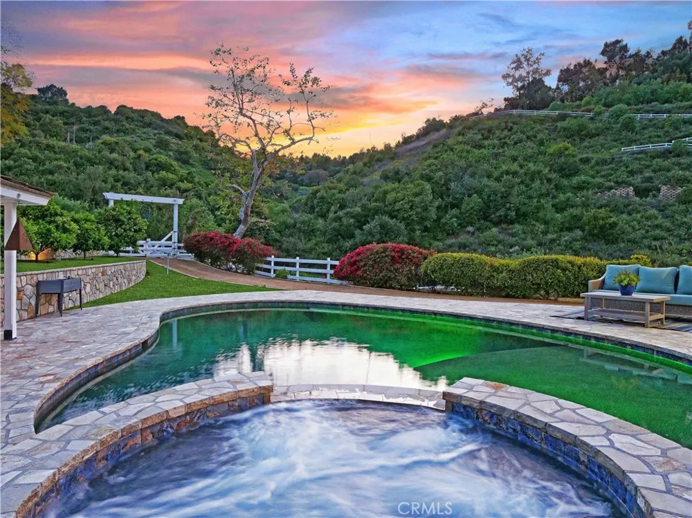 3 Poppy Trail Rolling Hills, CA 90274