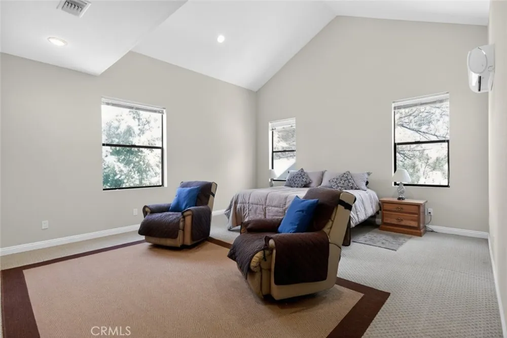 15117 Chestnut Drive Pine Mountain Club, CA 93222
