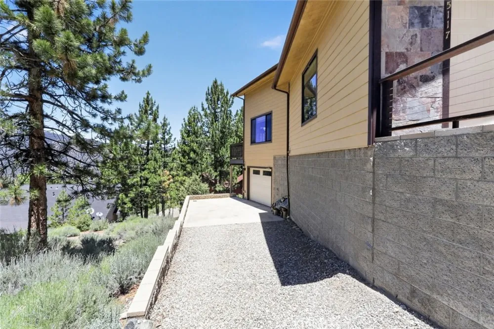 15117 Chestnut Drive Pine Mountain Club, CA 93222
