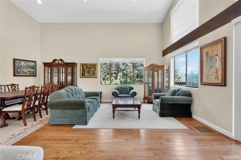 15117 Chestnut Drive Pine Mountain Club, CA 93222