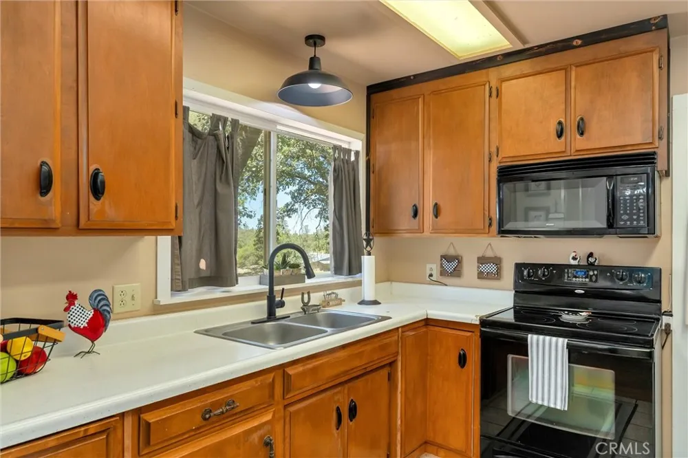 3463 Cherokee Road Oroville, CA 95965