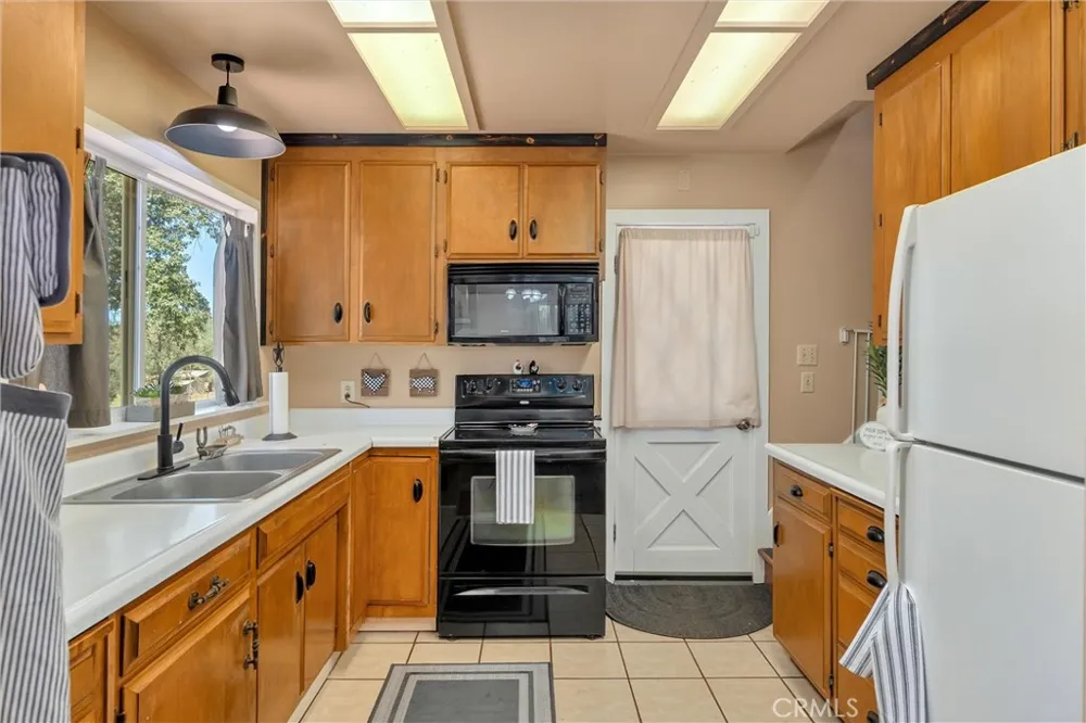 3463 Cherokee Road Oroville, CA 95965