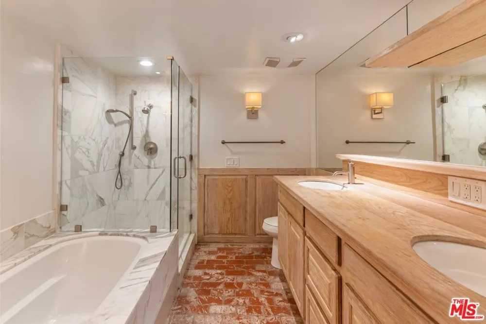 22548 Pacific Coast Highway #101 Malibu, CA 90265