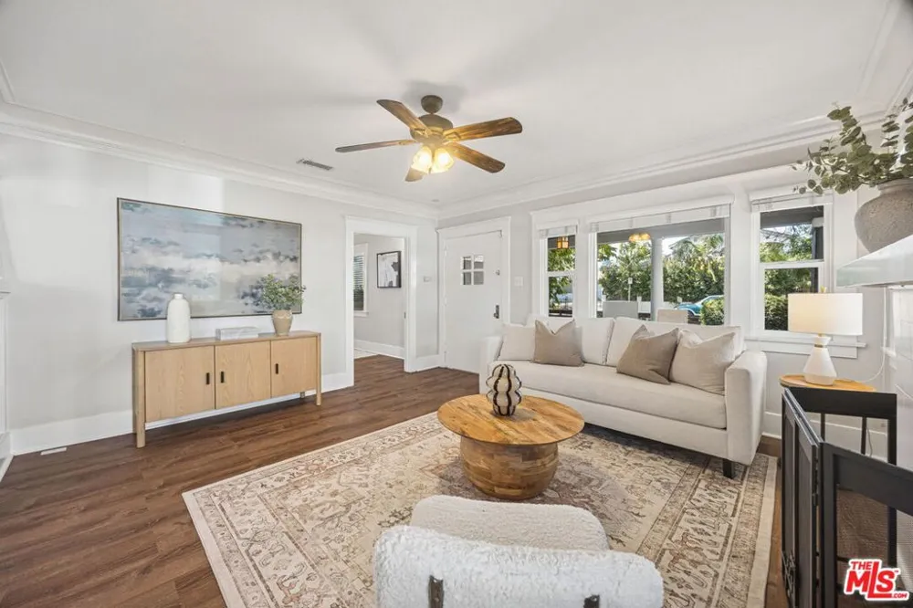 5802 Lexington Avenue Los Angeles, CA 90038