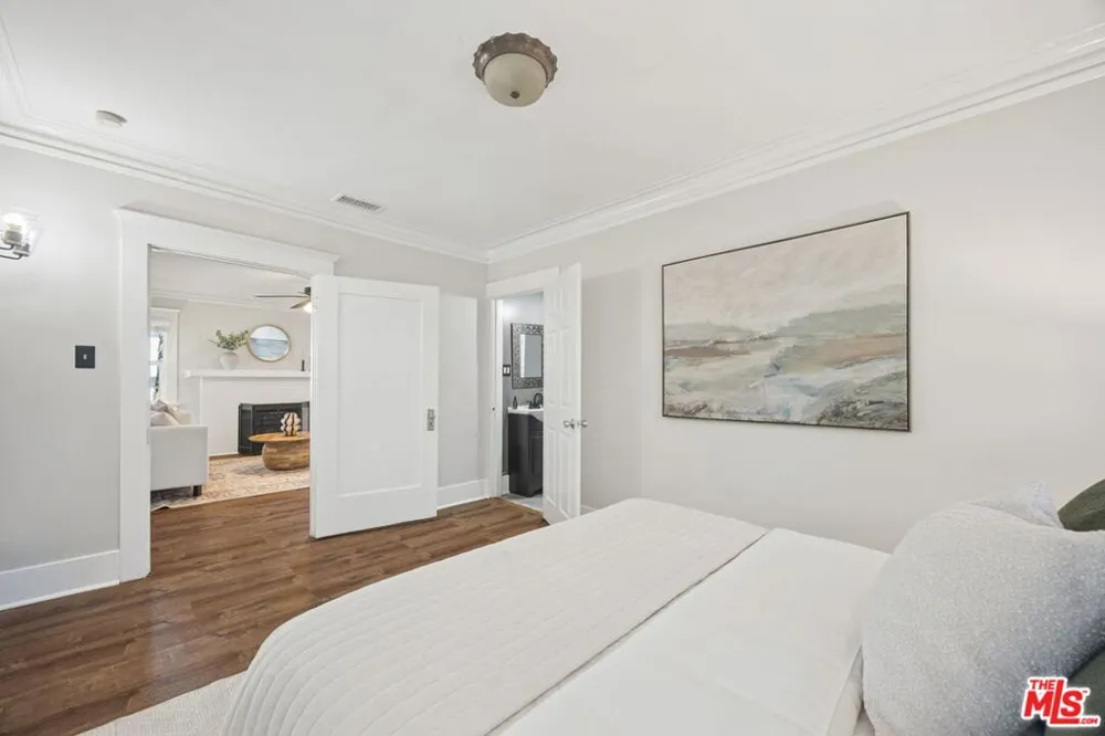 5802 Lexington Avenue Los Angeles, CA 90038