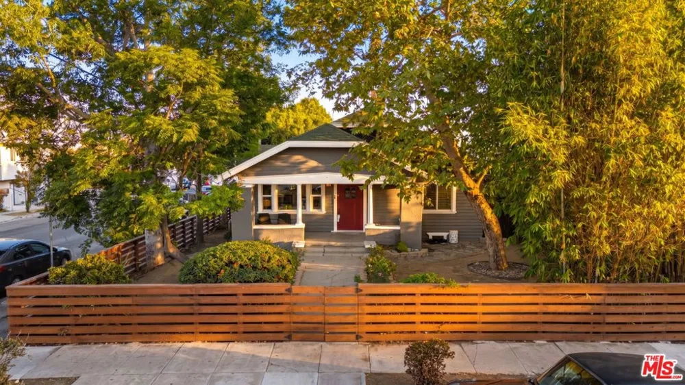 5802 Lexington Avenue Los Angeles, CA 90038