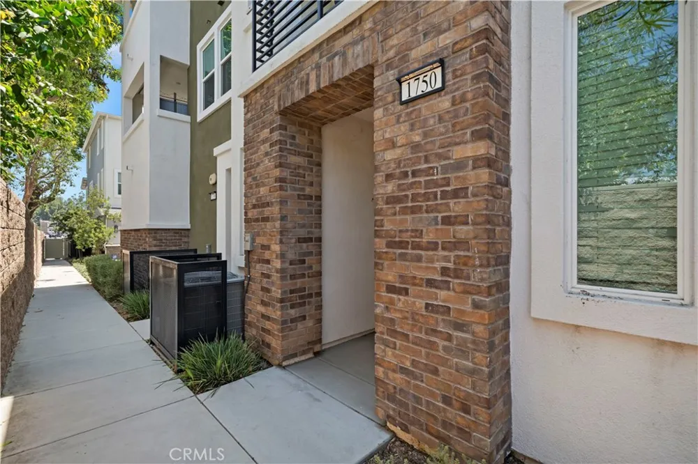 1750 Cayton Loop West Covina, CA 91790