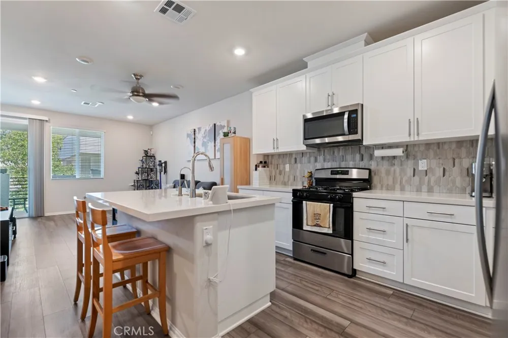 1750 Cayton Loop West Covina, CA 91790