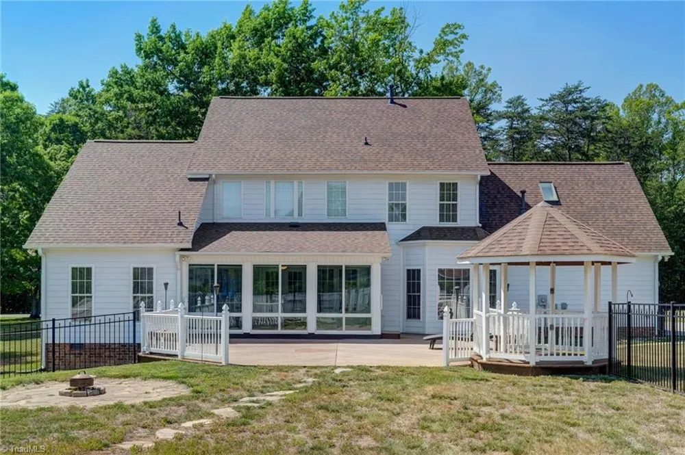 1153 Town Creek Road Eden, NC 27288