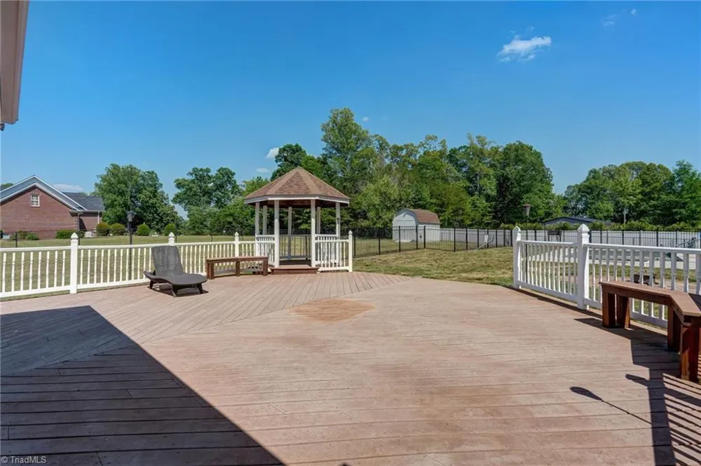 1153 Town Creek Road Eden, NC 27288